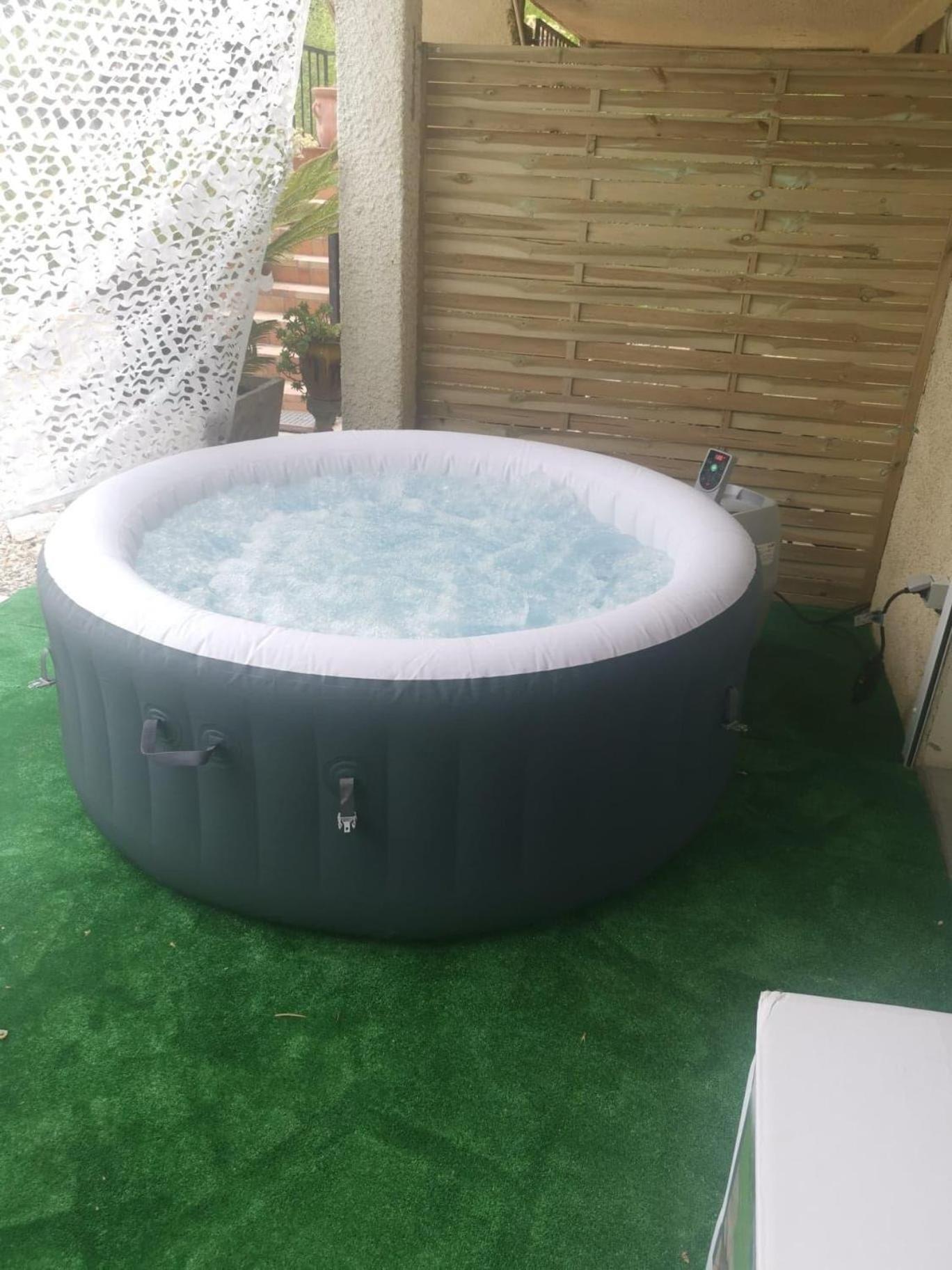 Appart-One Terrasse Jacuzzi Parking カルカソンヌ エクステリア 写真